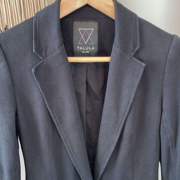 Aritzia Talula Blazer, Black, Size 0 - Picture 2 of 9